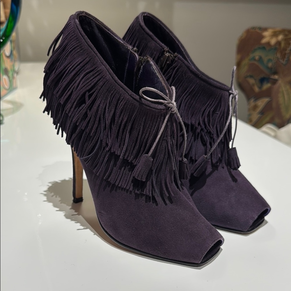 Manolo Blahnik open toe stiletto with fringe Size 6 EUC - Picture 1 of 8